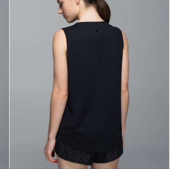 🍋Like New Lululemon Plank Tank - Picture 2 of 10